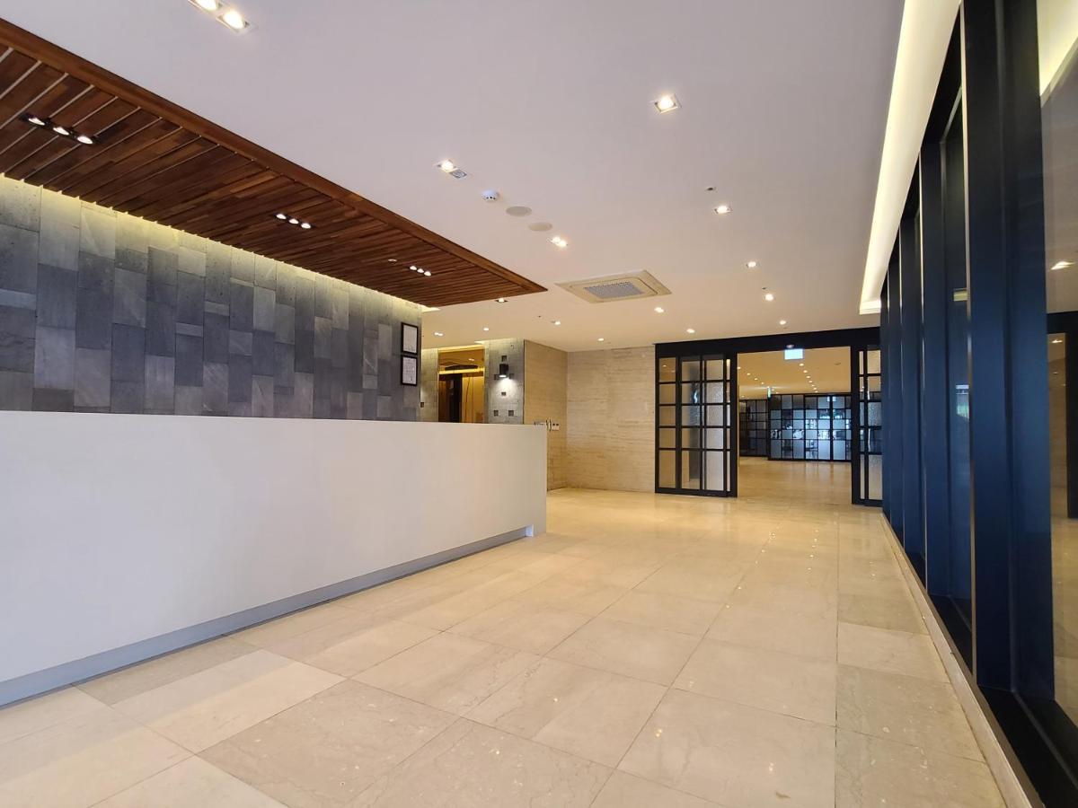 Tamara Jeju Hotel Согвипхо Экстерьер фото