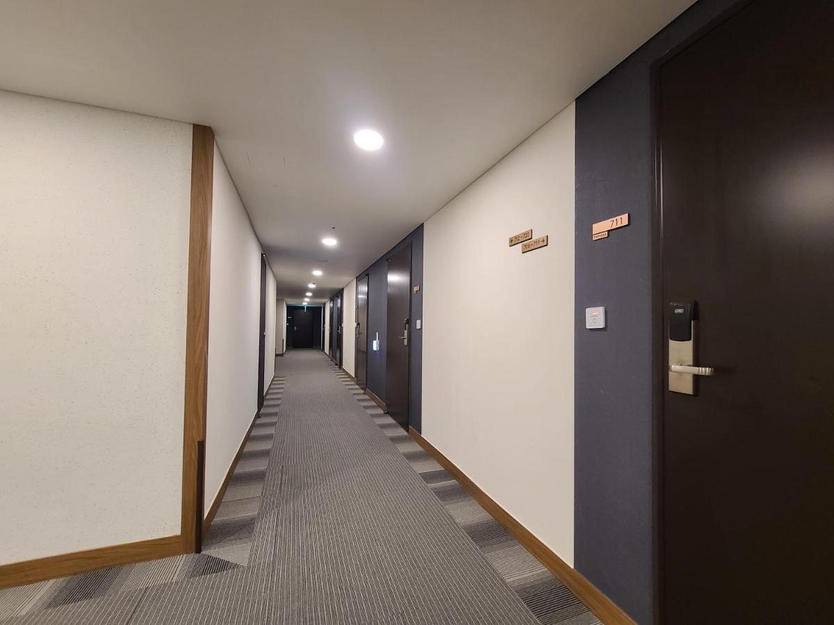 Tamara Jeju Hotel Согвипхо Экстерьер фото