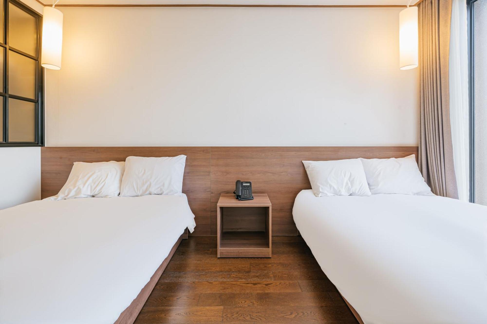 Tamara Jeju Hotel Согвипхо Экстерьер фото
